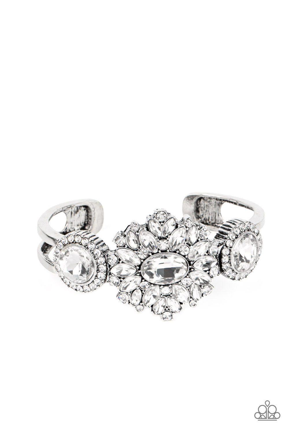 Paparazzi AccessoriesDaydream Dazzle - White