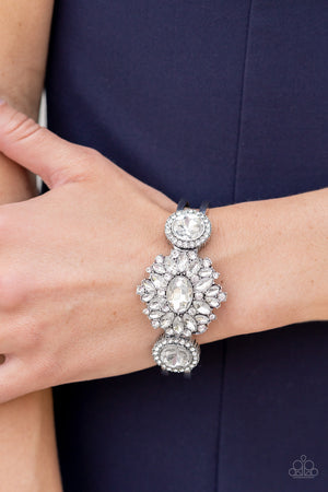 Paparazzi AccessoriesDaydream Dazzle - White