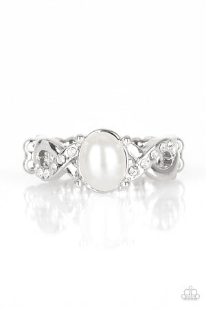 Paparazzi Accessories   Limitless Luminosity - White