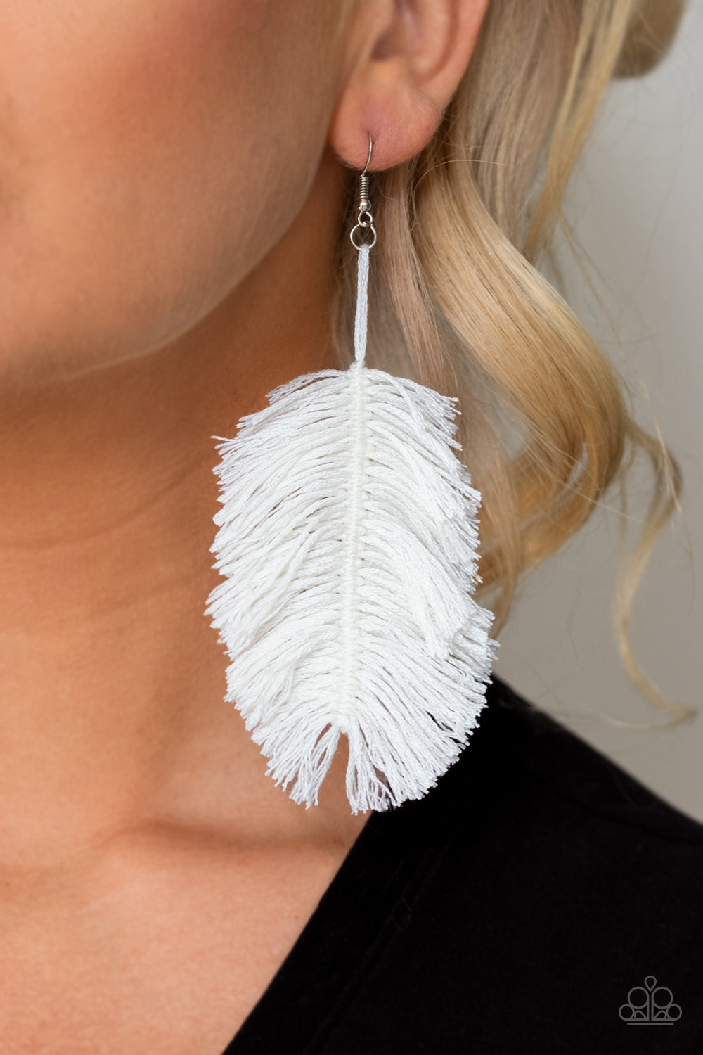 Paparazzi Accessories Hanging by a Thread - White