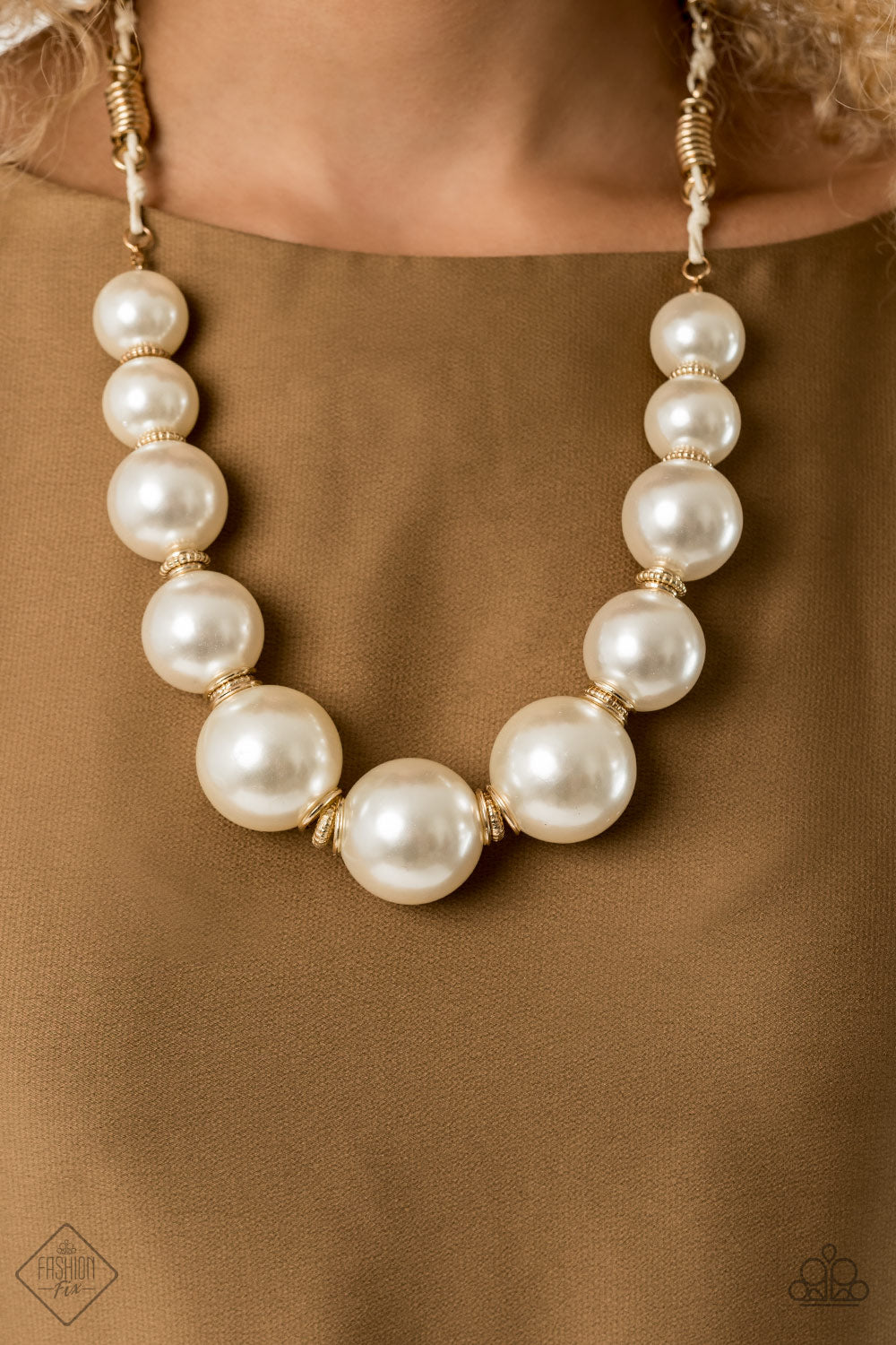 Pearly Prosperity - Gold Paparazzi