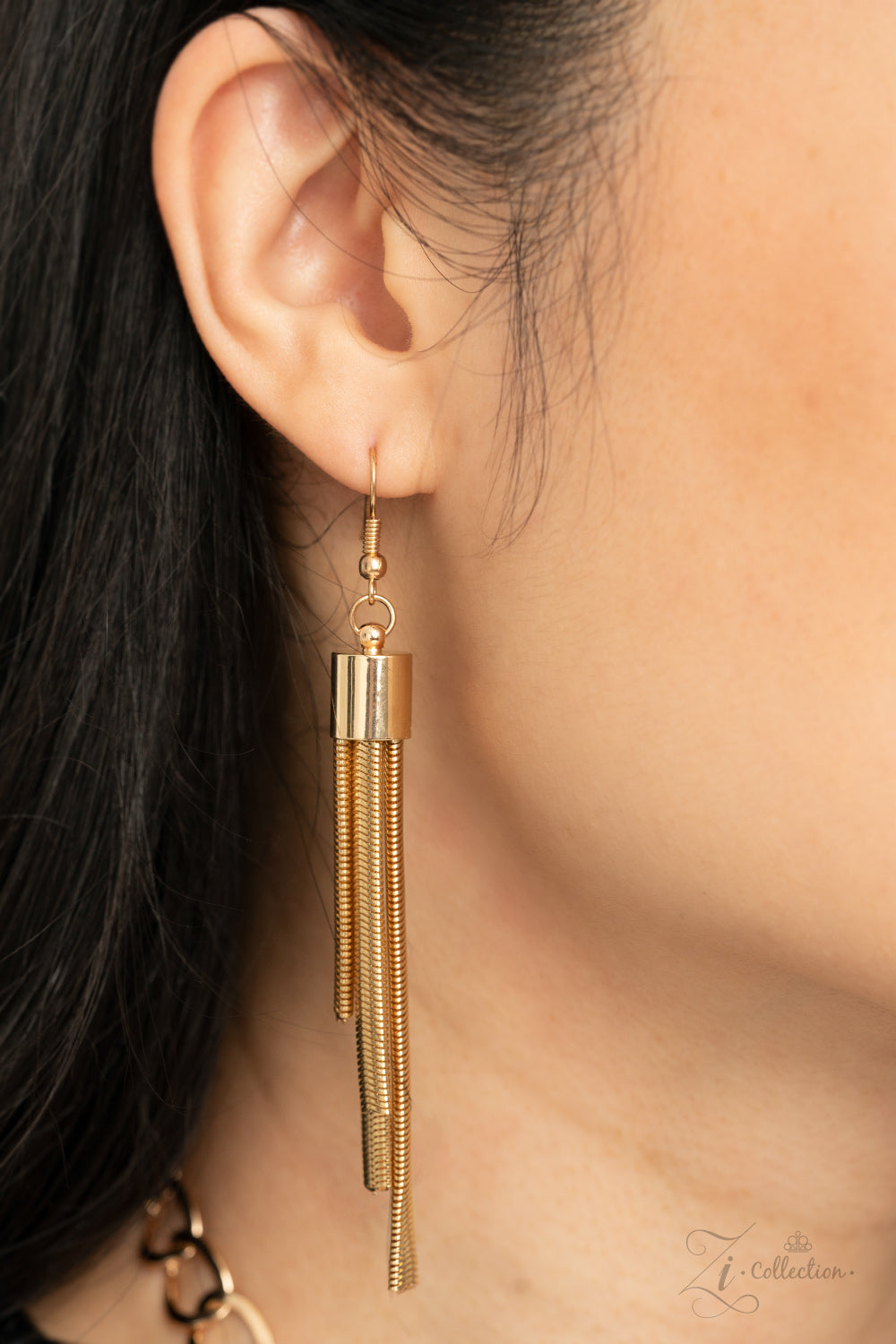 Commanding Paparazzi Accessories