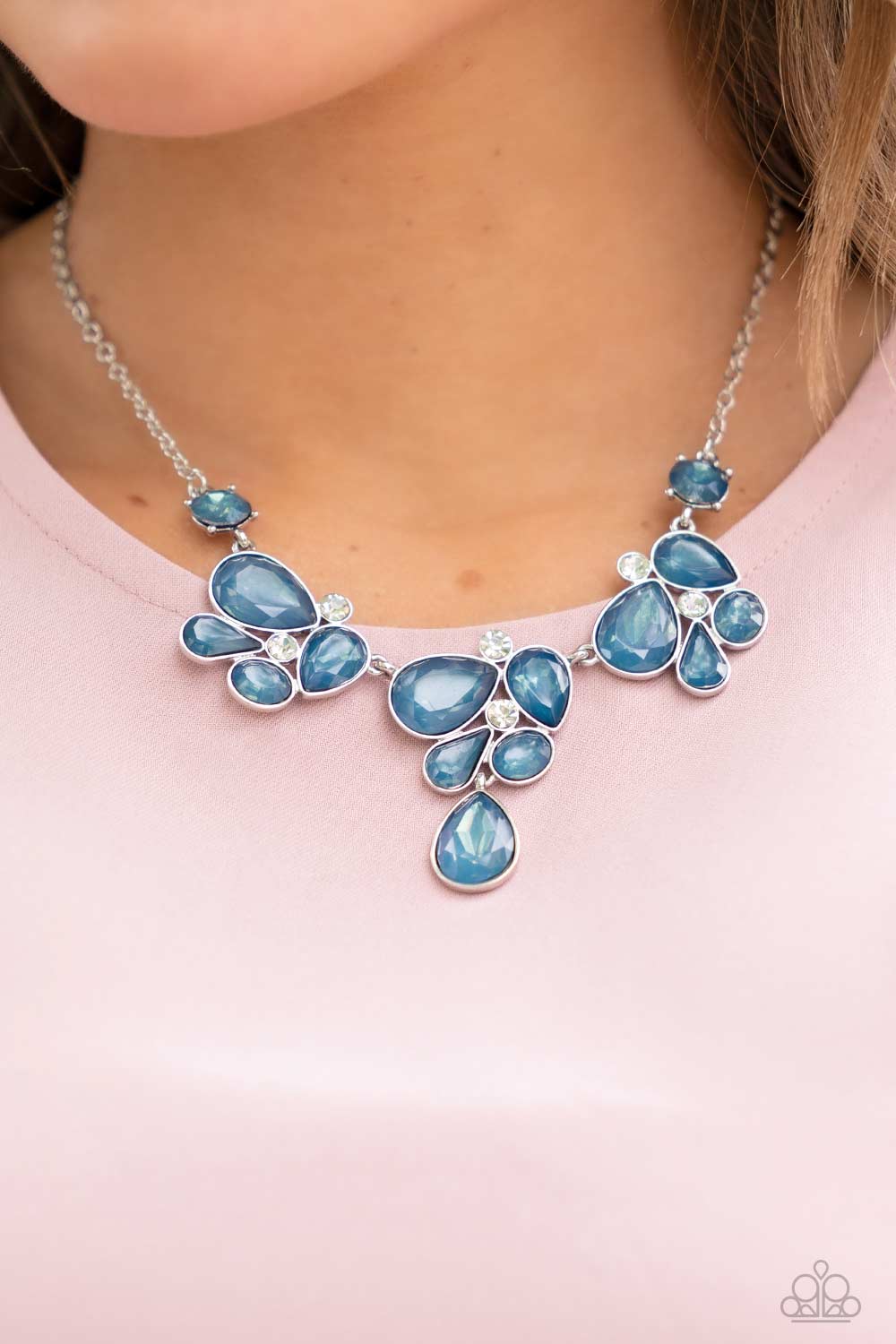 Everglade Escape - Blue Paparazzi Accessories