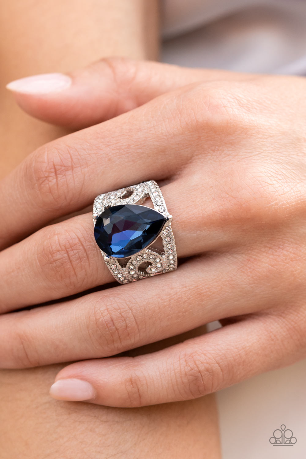 Paparazzi Accessories Kinda a Big Deal - Blue