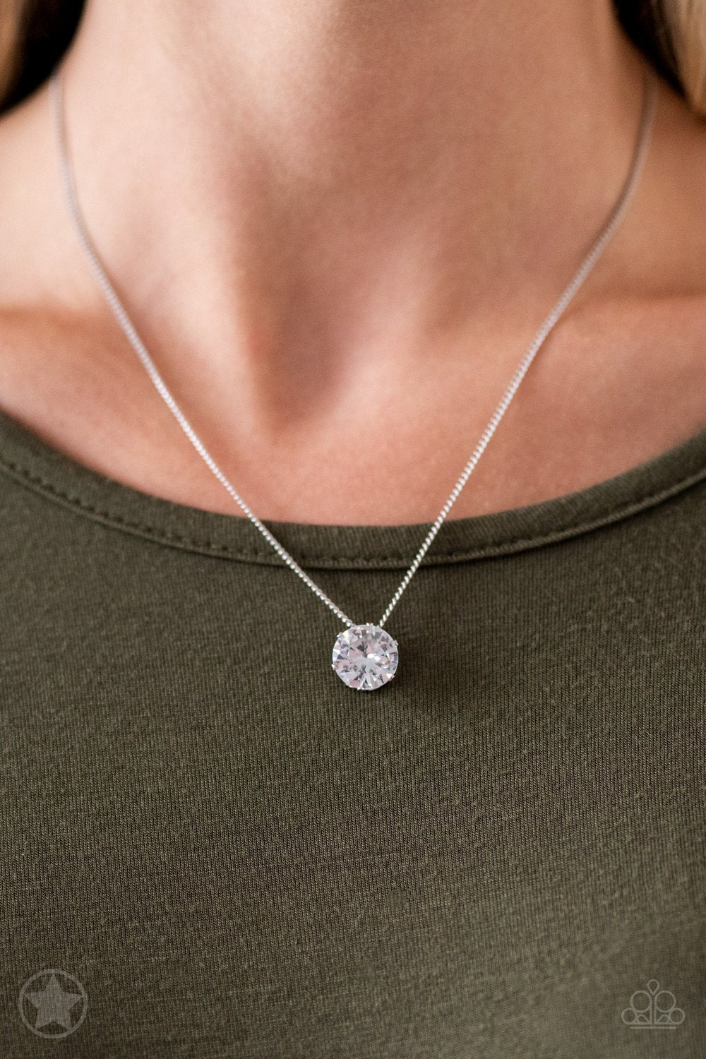 Paparazzi Accessories What  a Gem White Necklace Set